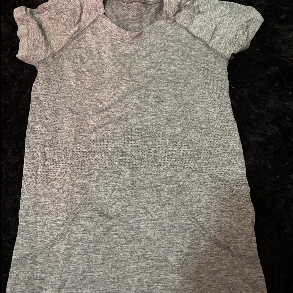 Grey lululemon swiftly tech
